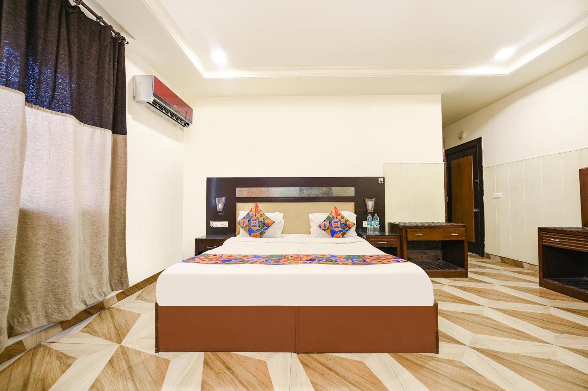 Fabhotel Grand Boutique Nuova Delhi Esterno foto