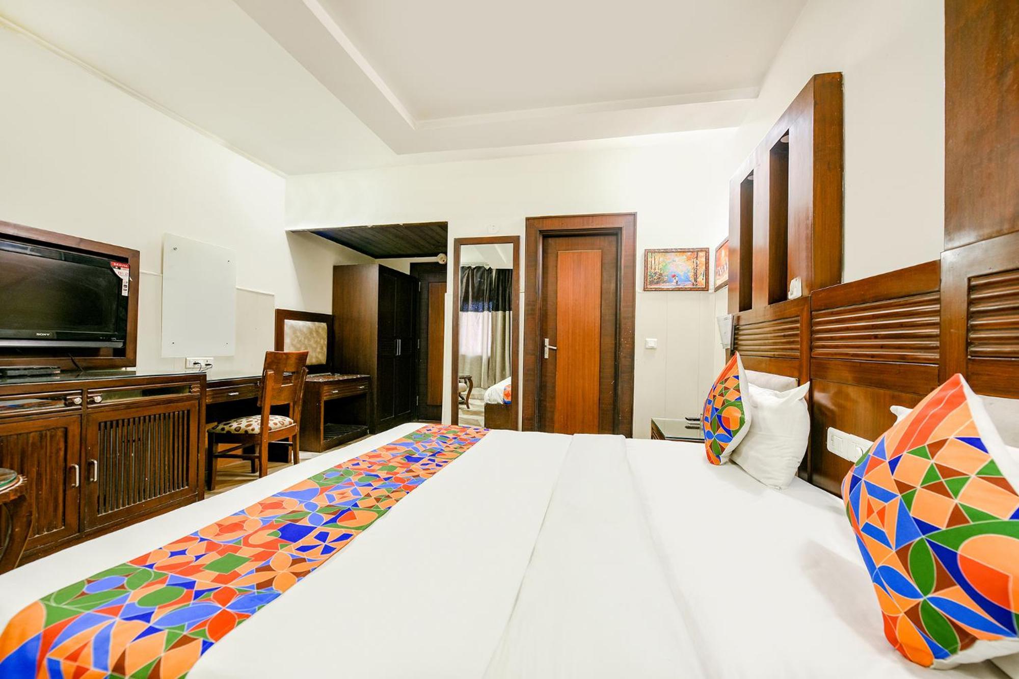 Fabhotel Grand Boutique Nuova Delhi Esterno foto