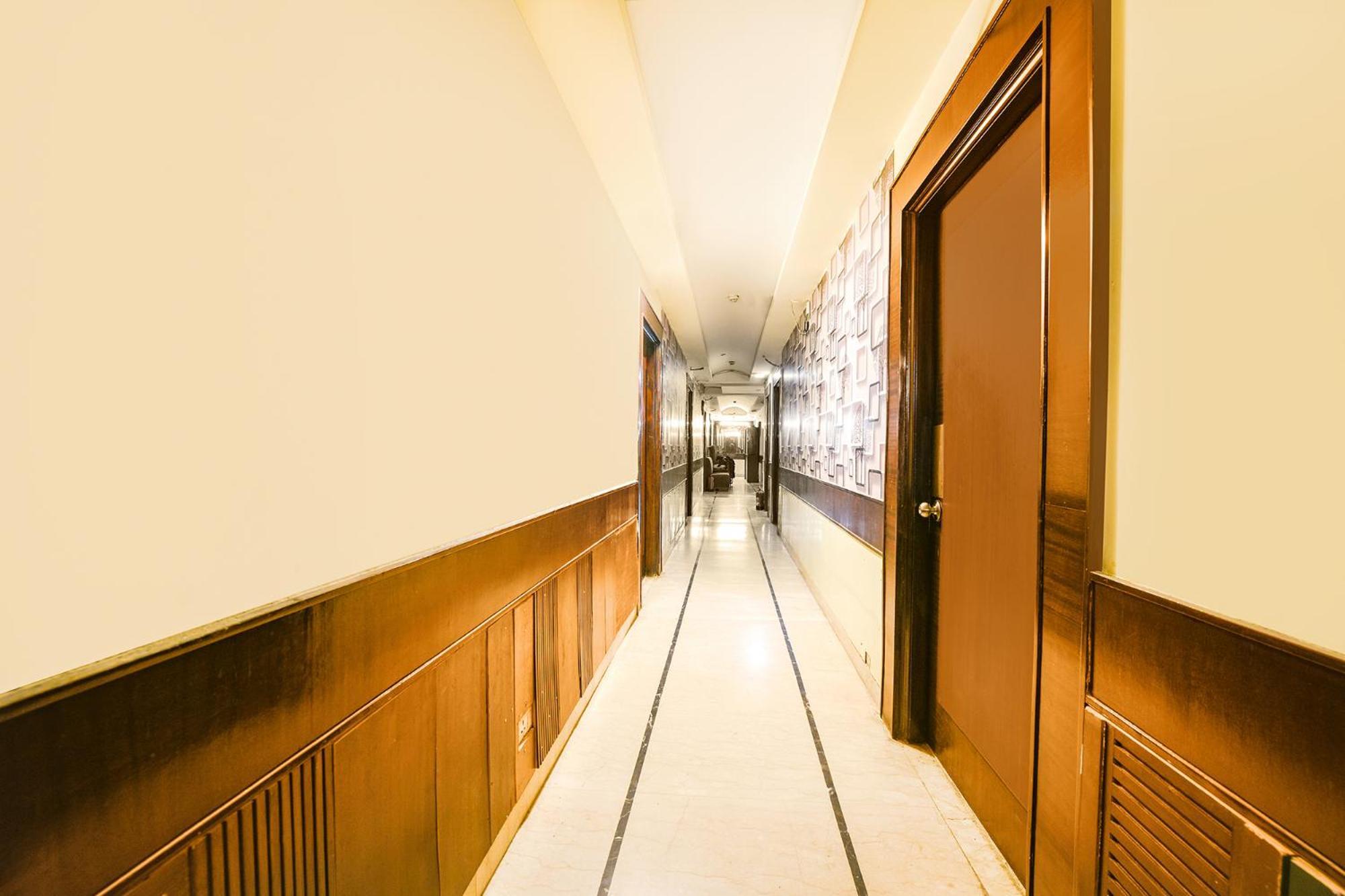 Fabhotel Grand Boutique Nuova Delhi Esterno foto