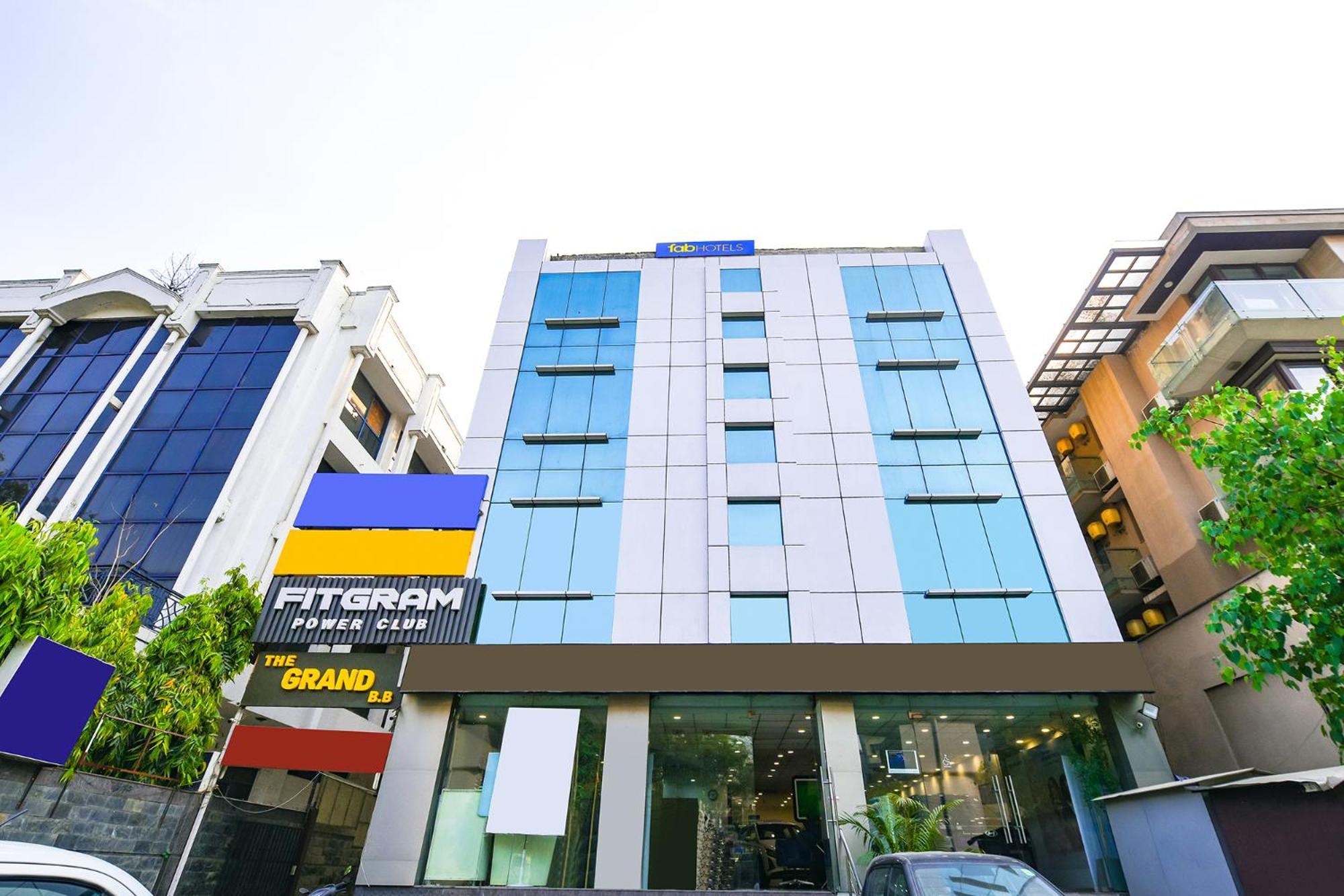 Fabhotel Grand Boutique Nuova Delhi Esterno foto