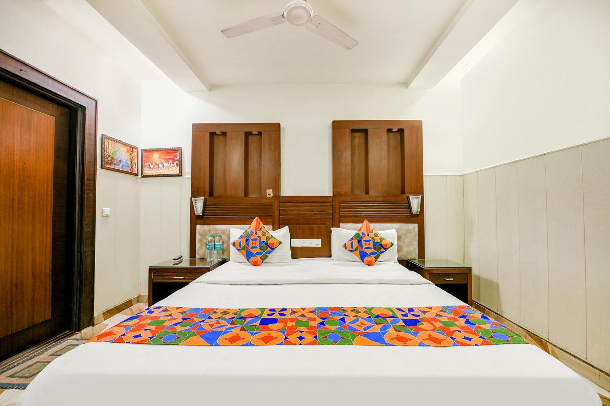 Fabhotel Grand Boutique Nuova Delhi Esterno foto